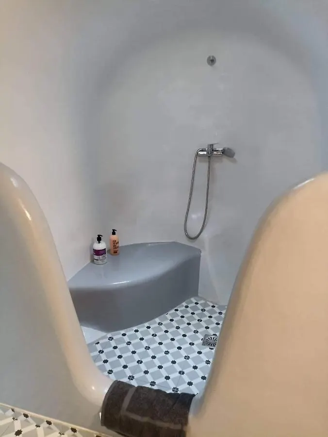 Alamana'S House - Ideal For Couples Ano Mera